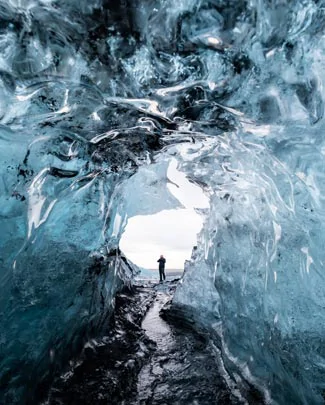 Une grotte de cristal du Vatnajökull
