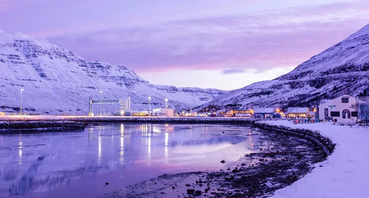 Le fjord de Seydisfjordur en hiver 