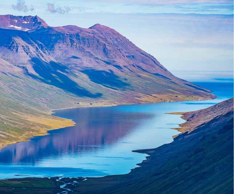 Paysage des fjords de l'Est en Islande