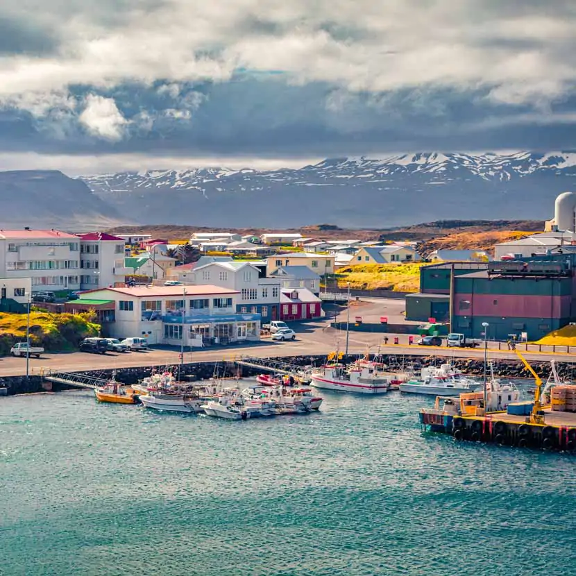 Le port de Stykkisholmur en Islande